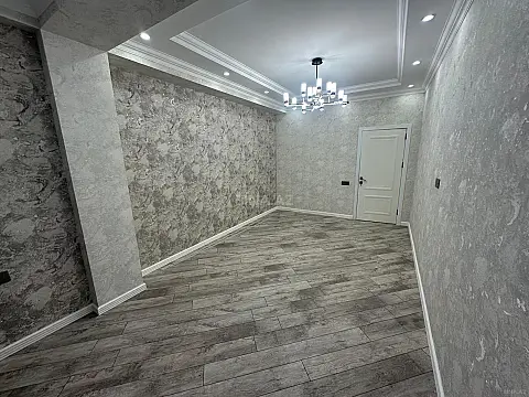 Satılır 2 otaqlı mənzil 79 m²