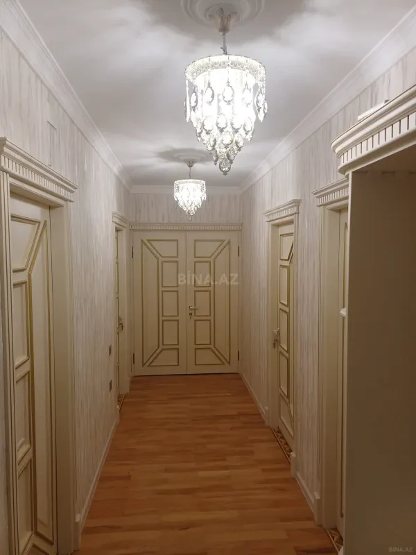 Satılır 5 otaqlı mənzil 100 m²