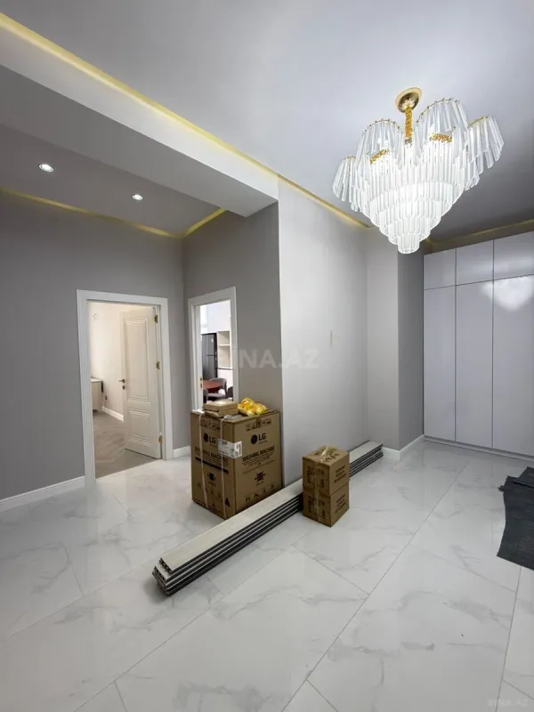 Kirayə verilir 3 otaqlı mənzil 130 m²