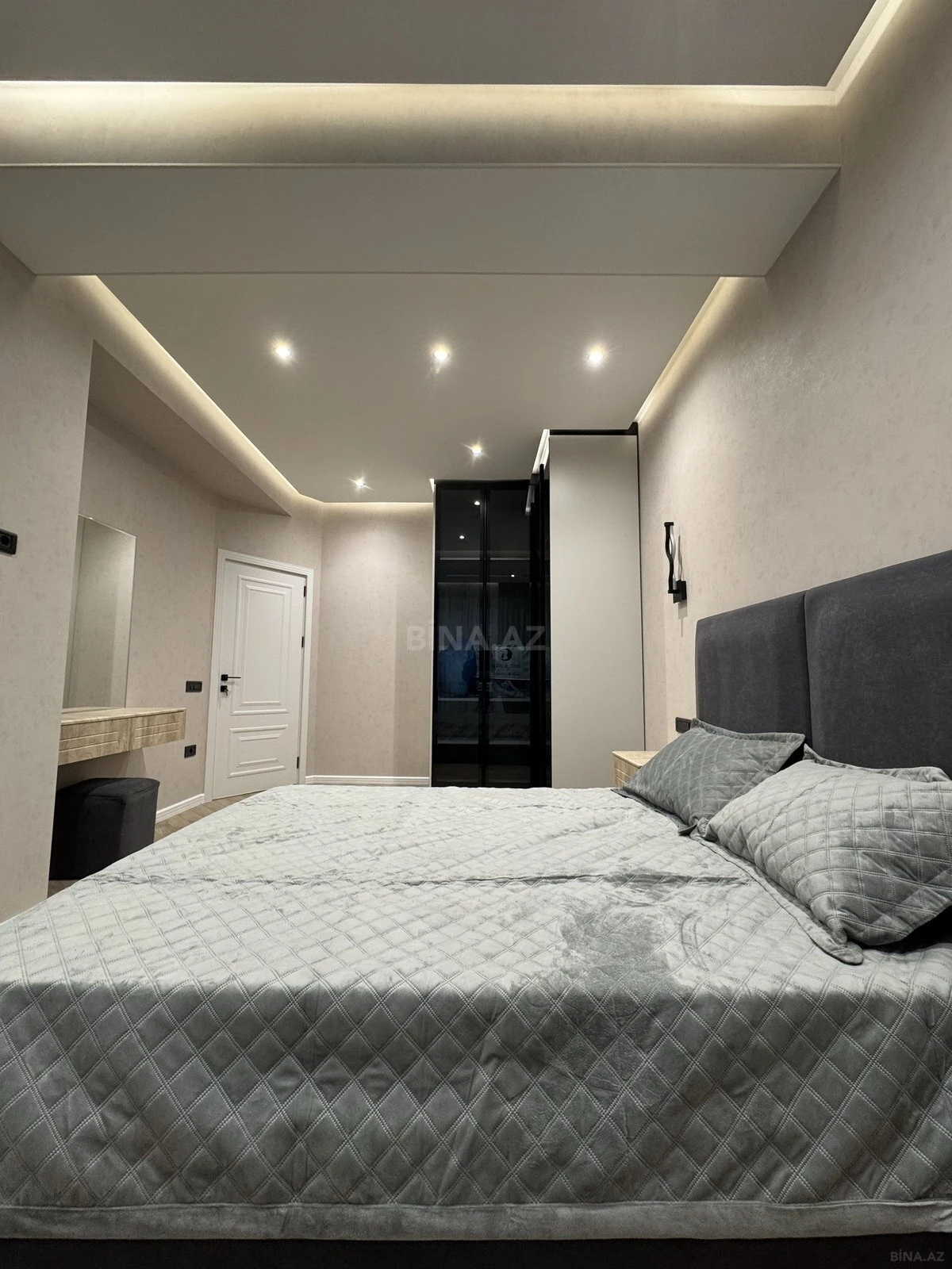 Kirayə verilir 2 otaqlı mənzil 75 m²