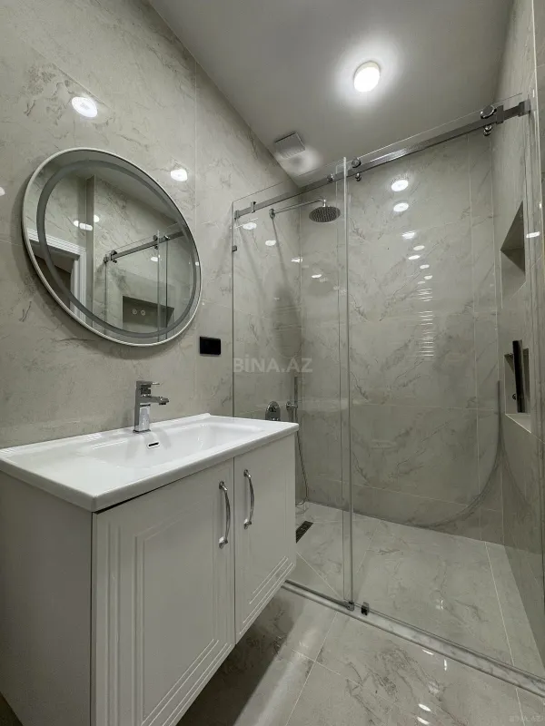 Kirayə verilir 2 otaqlı mənzil 75 m²