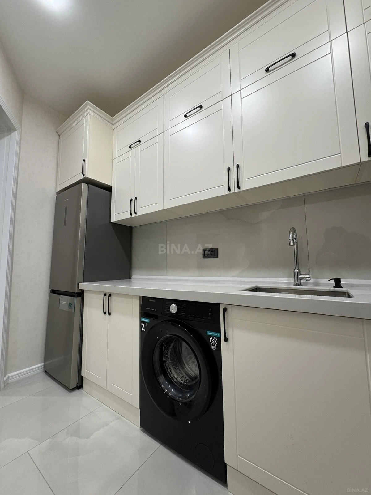 Kirayə verilir 2 otaqlı mənzil 75 m²