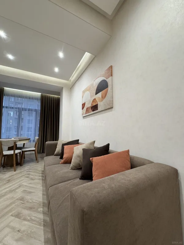 Kirayə verilir 2 otaqlı mənzil 75 m²