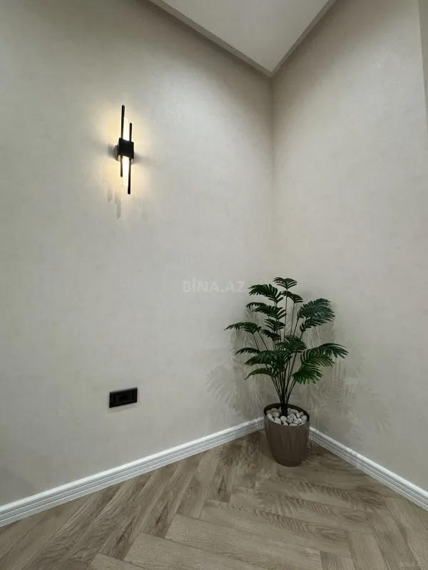 Kirayə verilir 2 otaqlı mənzil 75 m²