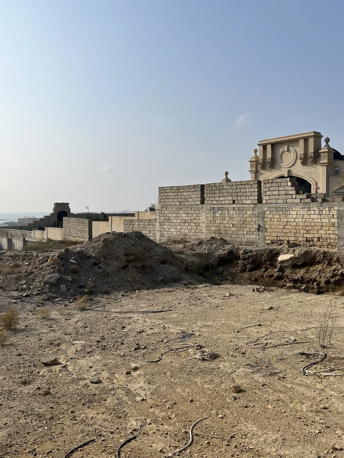 Satılır torpaq sahəsi 12 m²