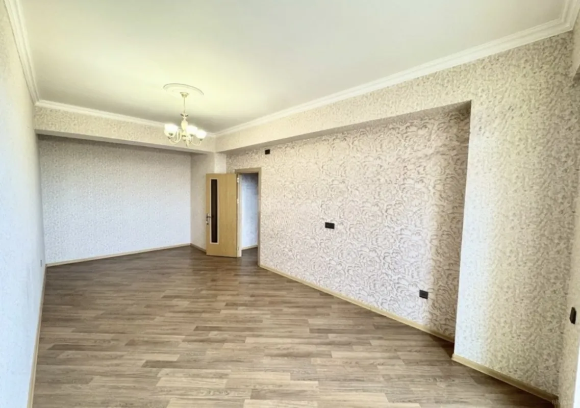 Satılır 2 otaqlı mənzil 85 m²
