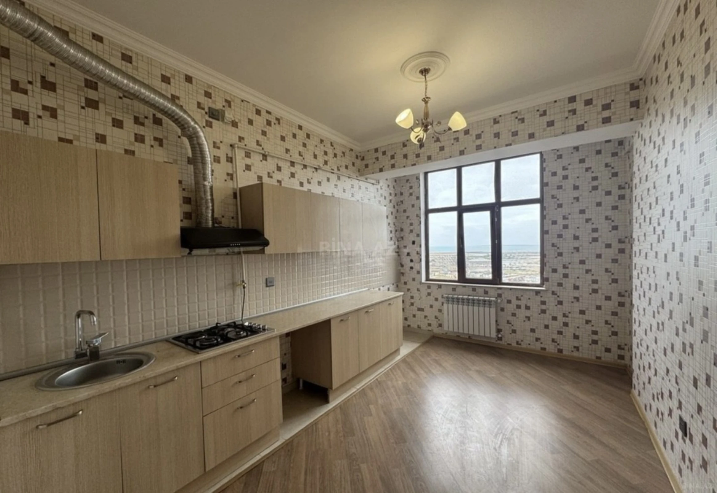 Satılır 2 otaqlı mənzil 85 m²