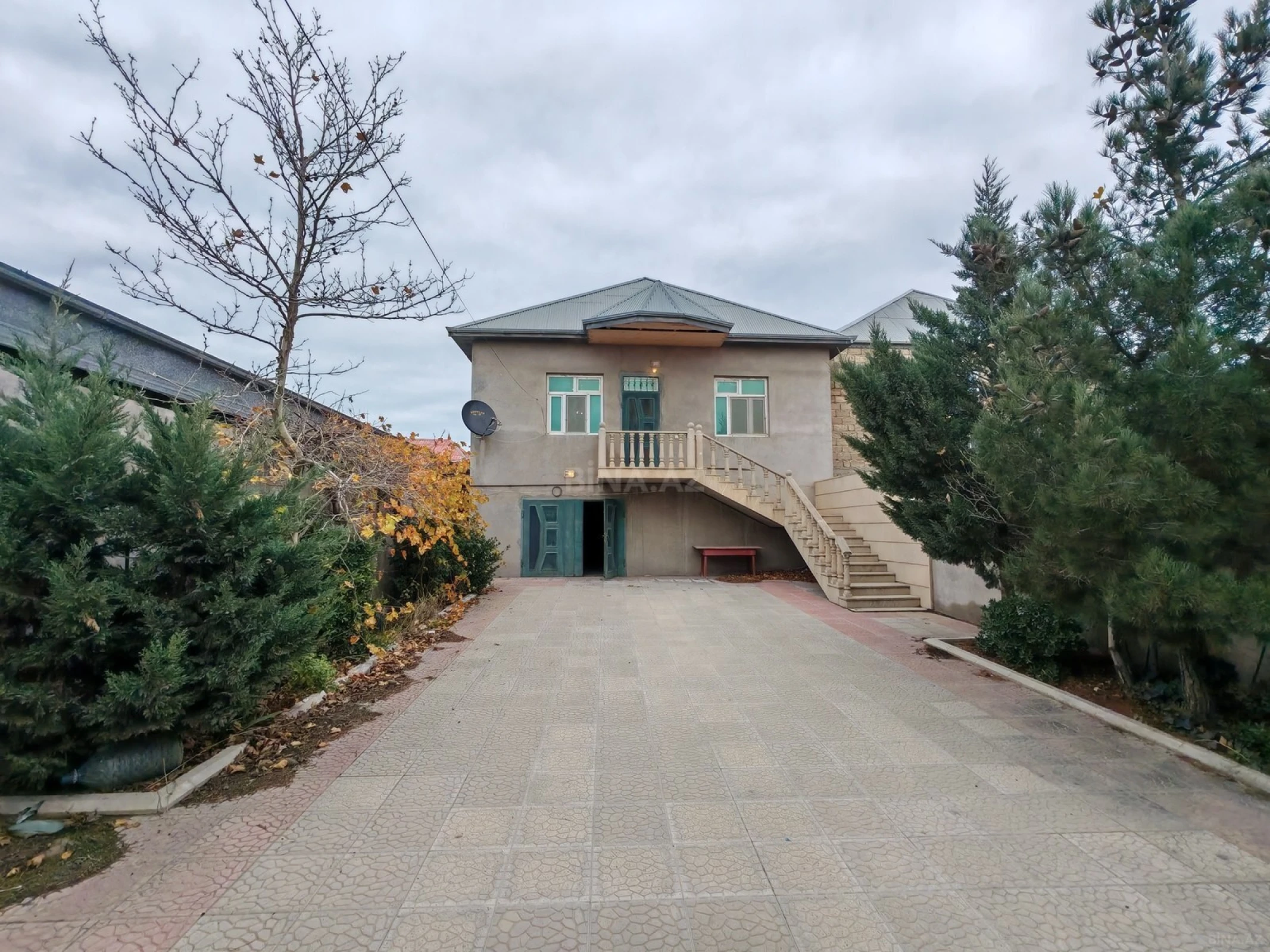Satılır 4 otaqlı həyət evi 150 m²