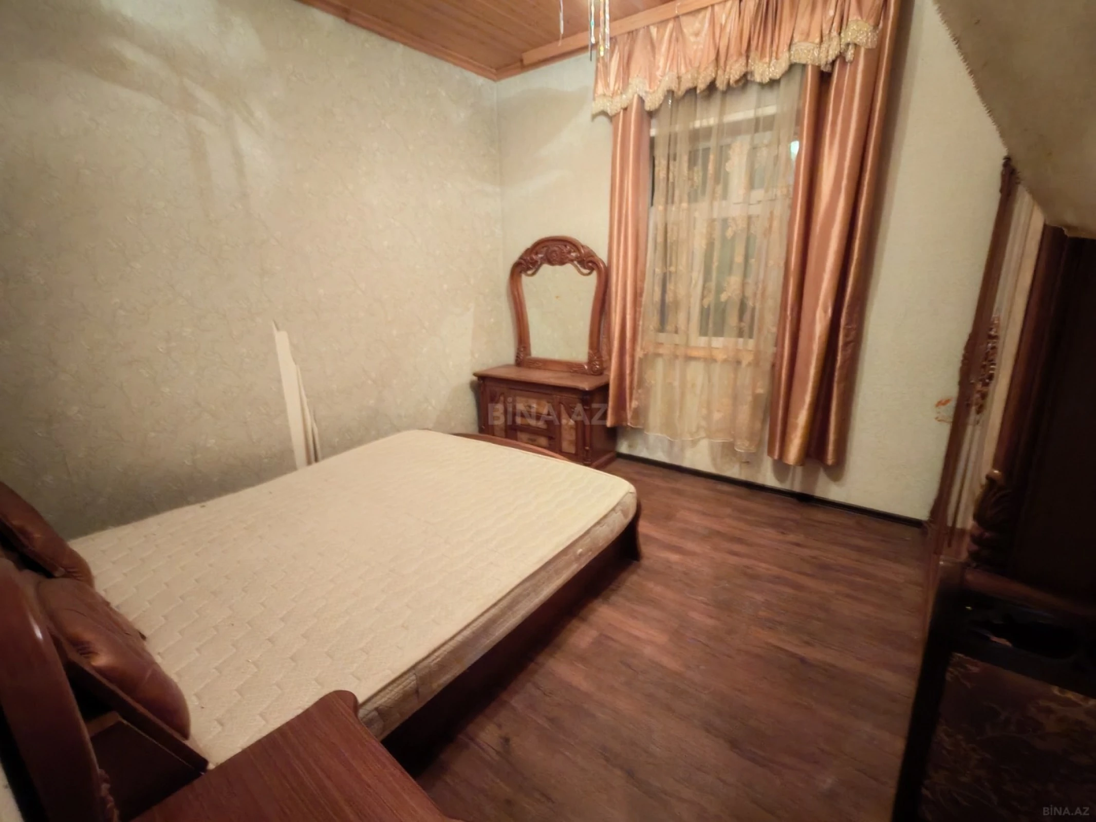 Satılır 4 otaqlı həyət evi 150 m²