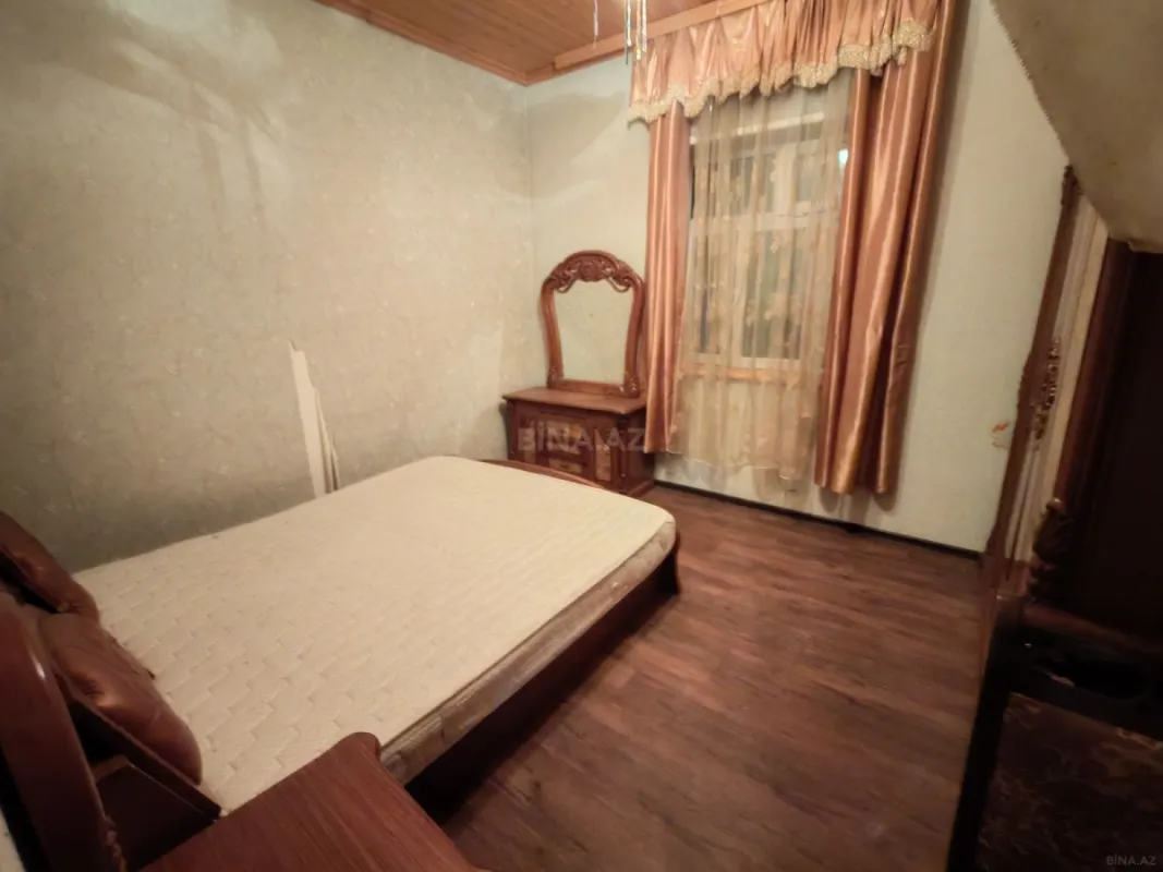 Satılır 4 otaqlı həyət evi 150 m²