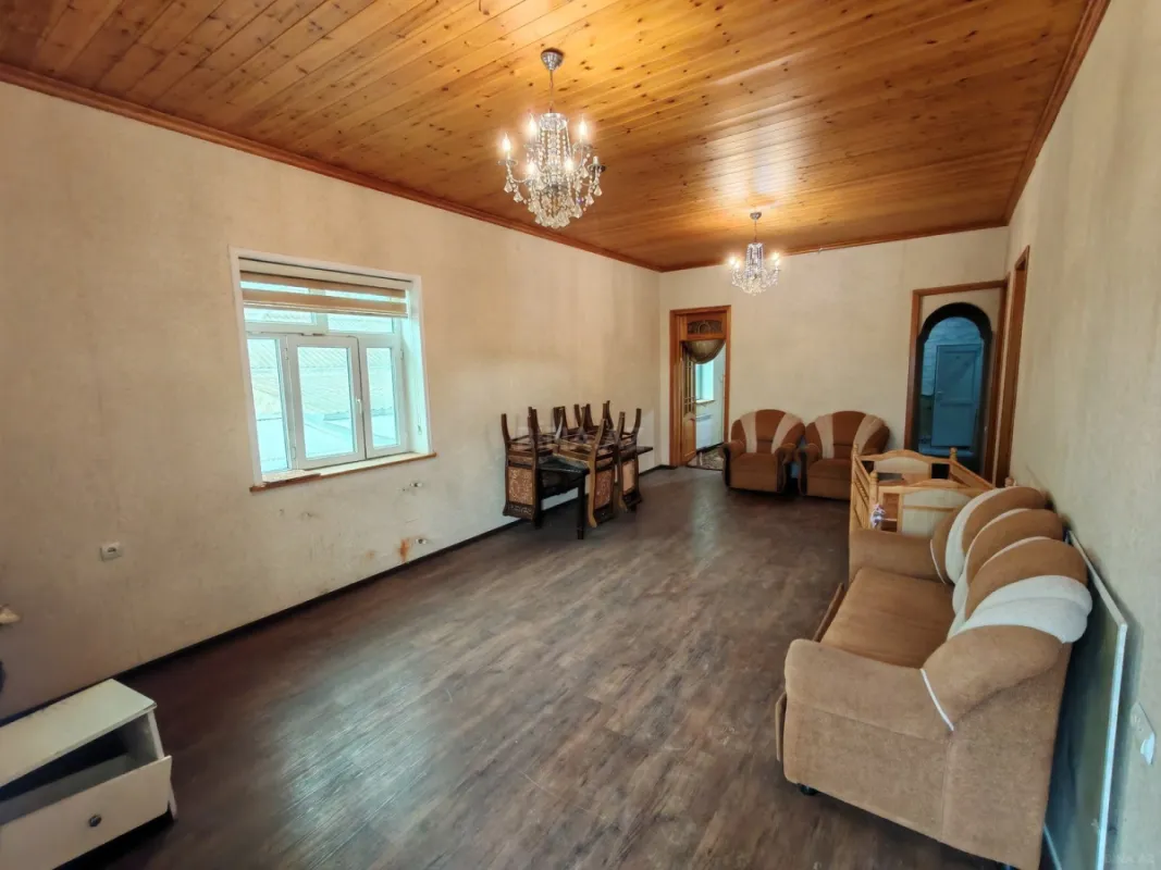 Satılır 4 otaqlı həyət evi 150 m²