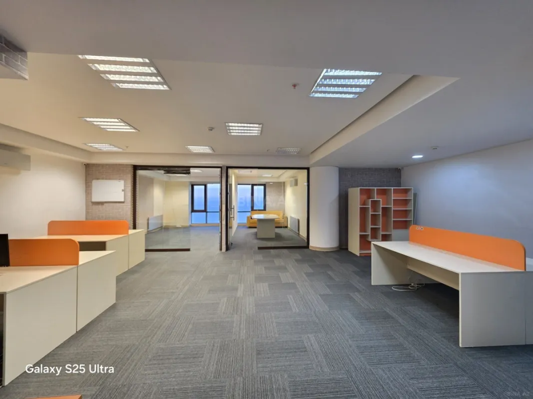 Kirayə verilir 3 otaqlı ofis 110 m²