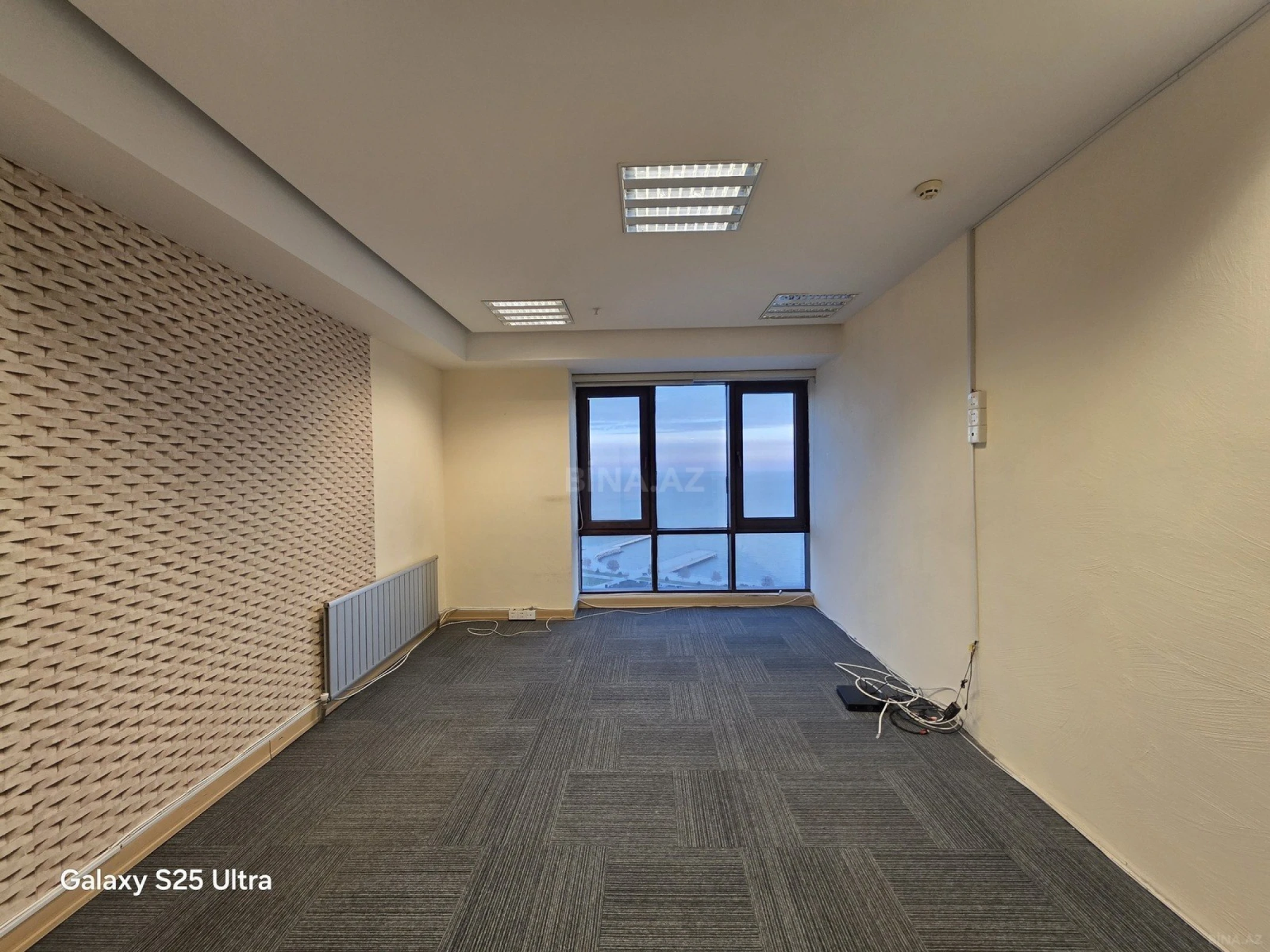 Kirayə verilir 3 otaqlı ofis 110 m²
