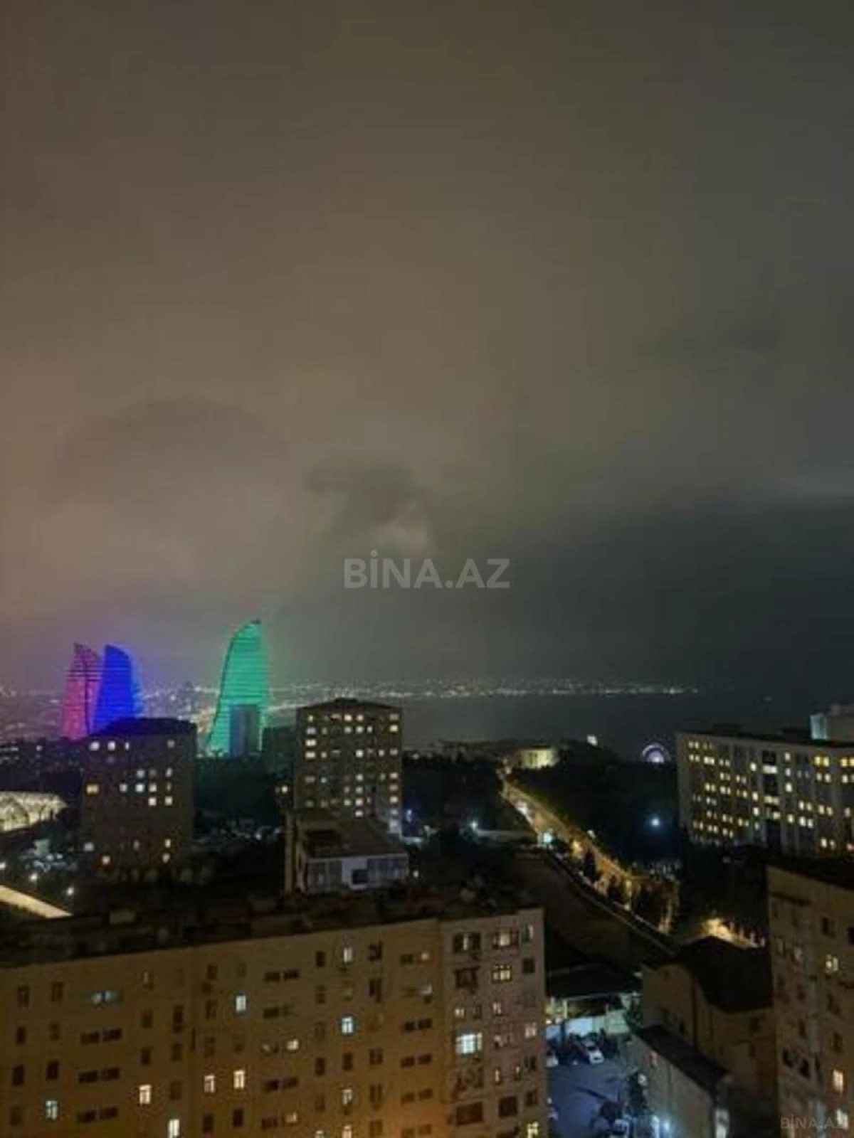 Satılır 3 otaqlı mənzil 137 m²