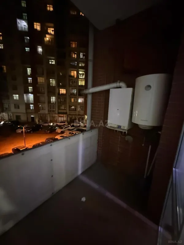 Satılır 3 otaqlı mənzil 130 m²