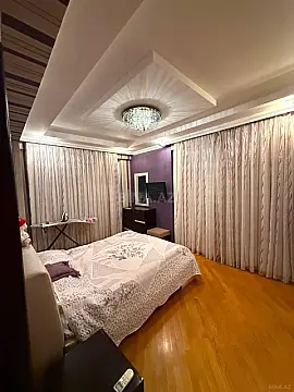 Satılır 3 otaqlı mənzil 130 m²