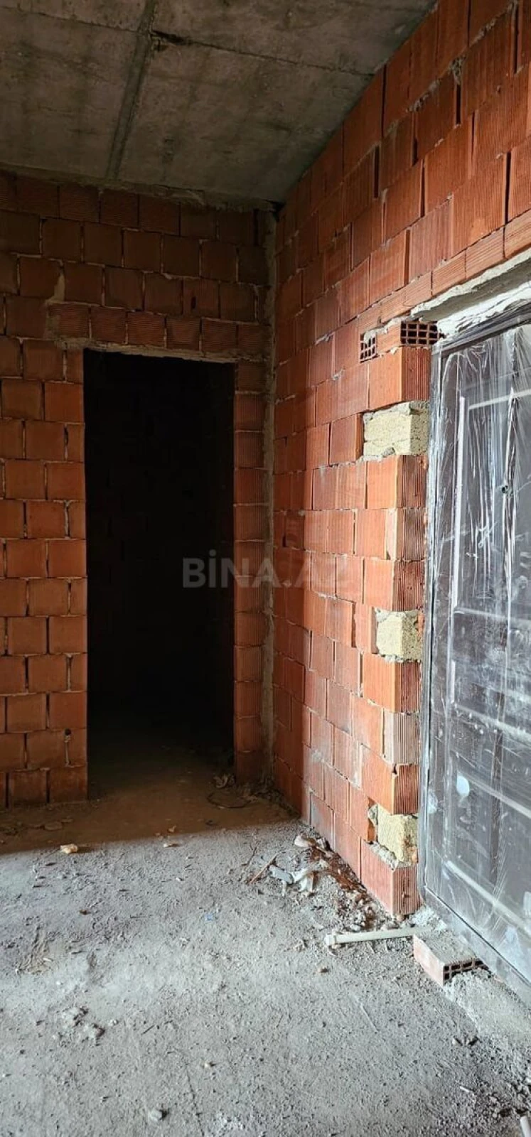 Satılır 2 otaqlı mənzil 71 m²