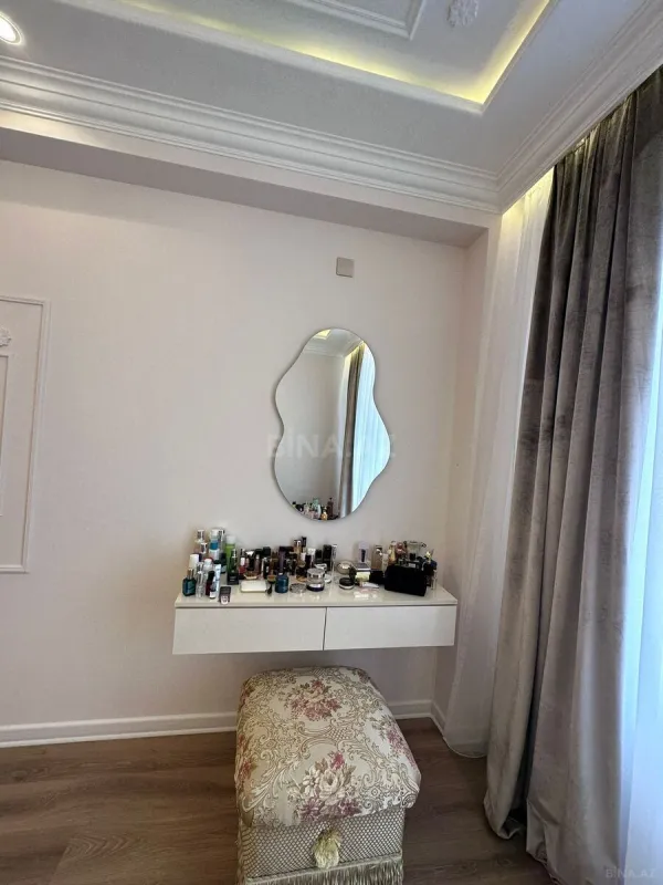 Kirayə verilir 2 otaqlı mənzil 85 m²