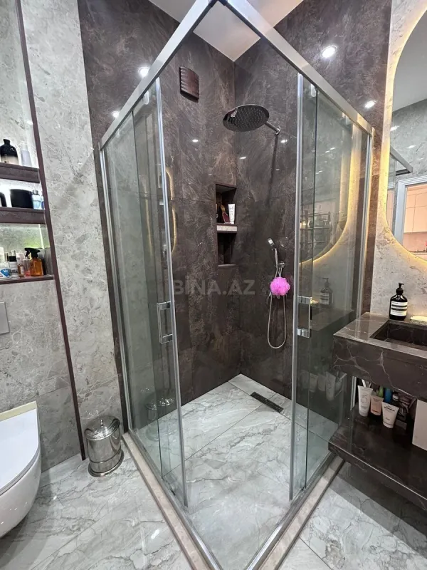 Kirayə verilir 2 otaqlı mənzil 85 m²