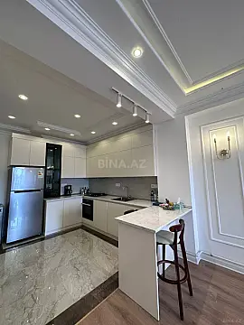 Kirayə verilir 2 otaqlı mənzil 85 m²