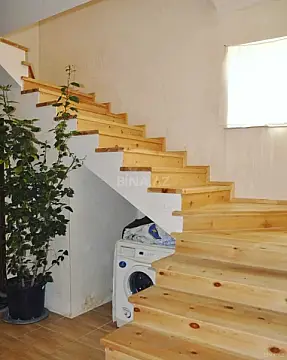 Satılır 6 otaqlı həyət evi 280 m²