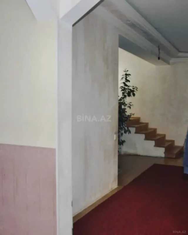 Satılır 6 otaqlı həyət evi 280 m²