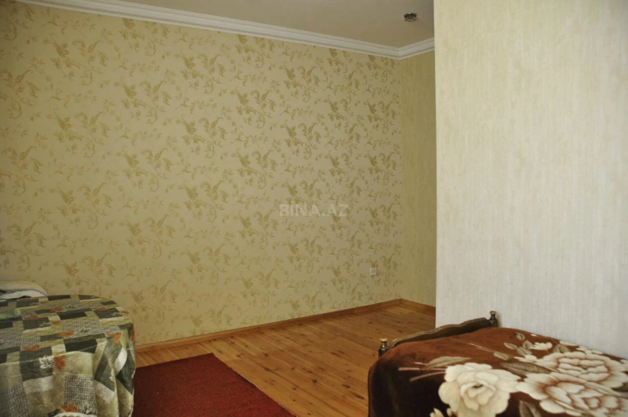 Satılır 6 otaqlı həyət evi 280 m²