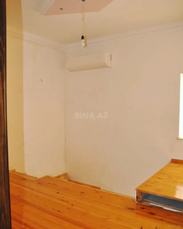 Satılır 6 otaqlı həyət evi 280 m²
