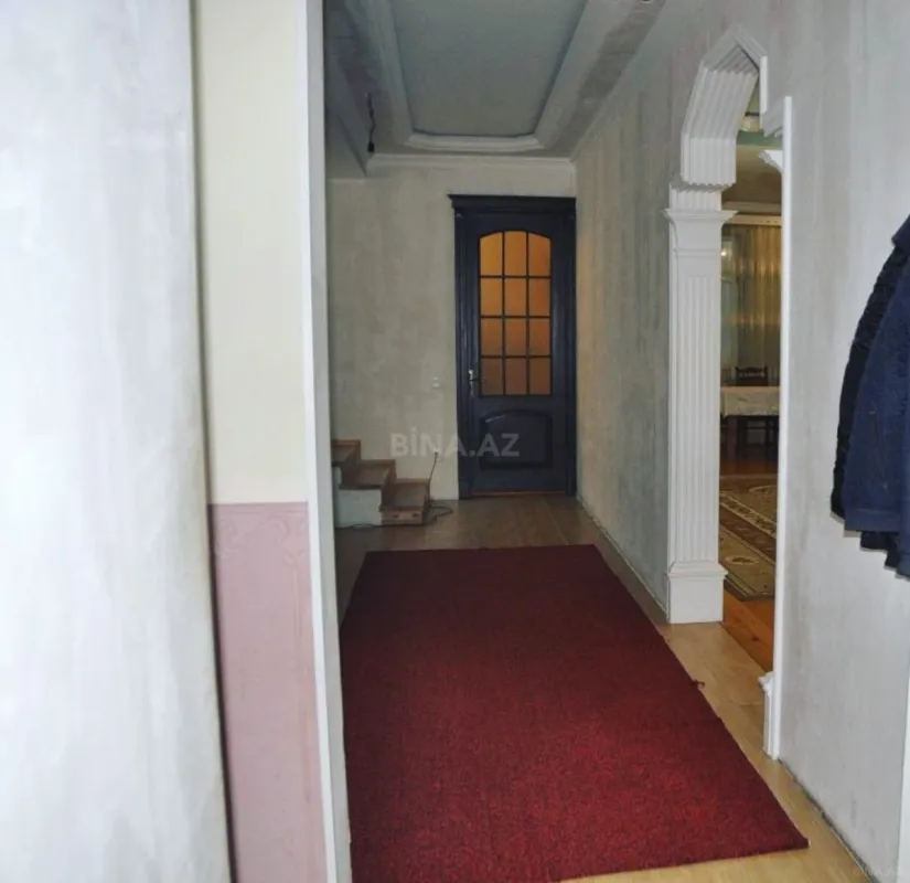 Satılır 6 otaqlı həyət evi 280 m²