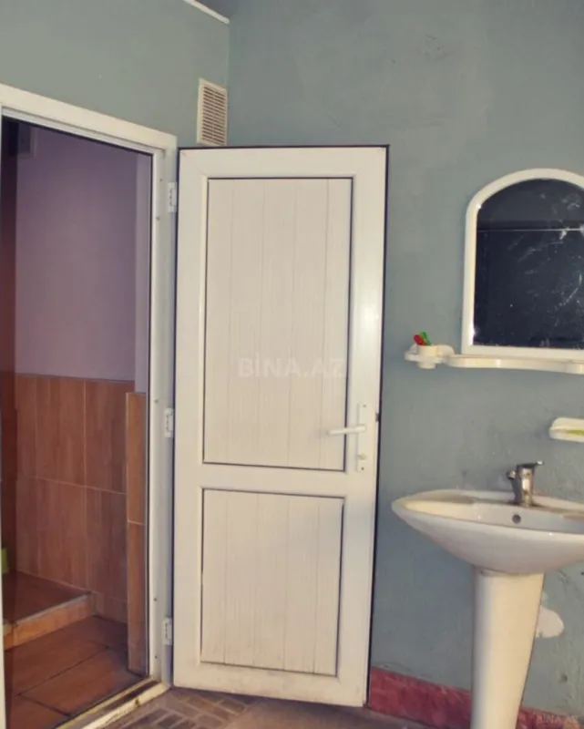 Satılır 6 otaqlı həyət evi 280 m²