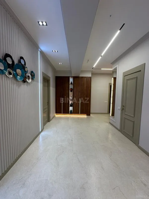 Kirayə verilir 3 otaqlı mənzil 130 m²