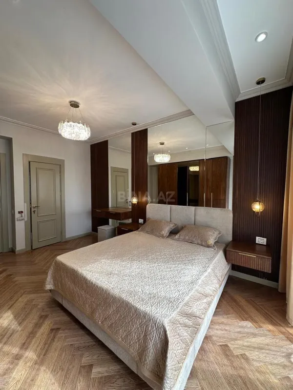 Kirayə verilir 3 otaqlı mənzil 130 m²