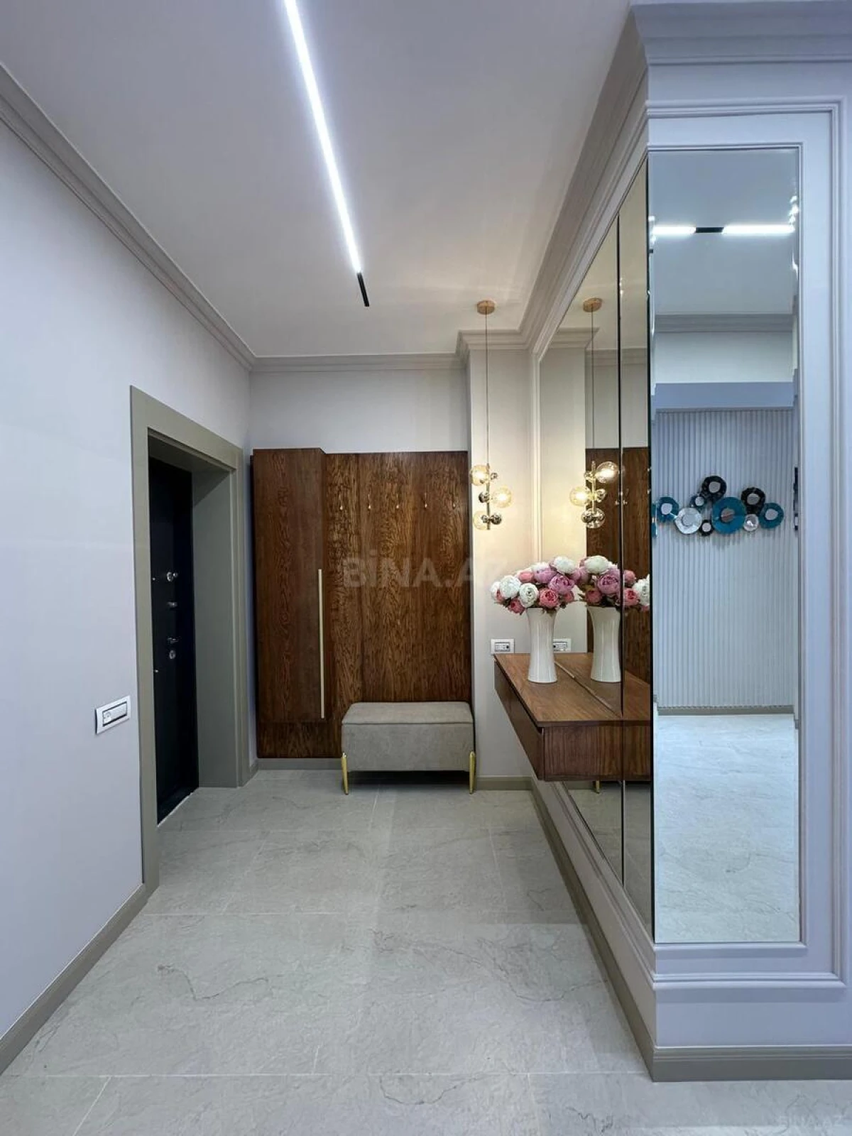 Kirayə verilir 3 otaqlı mənzil 130 m²