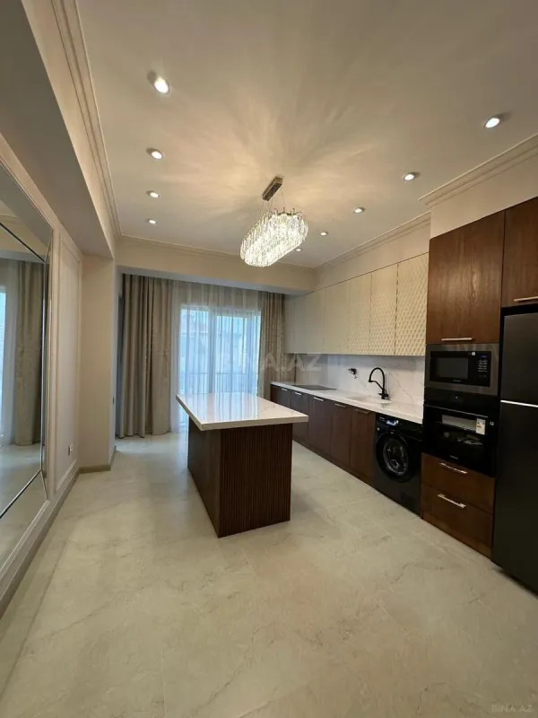 Kirayə verilir 3 otaqlı mənzil 130 m²