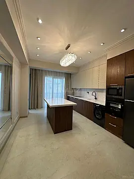 Kirayə verilir 3 otaqlı mənzil 130 m²