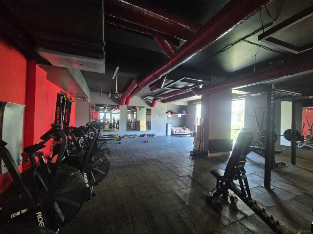 Kirayə verilir obyekt 950 m²