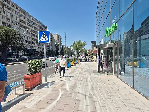 Kirayə verilir obyekt 950 m²