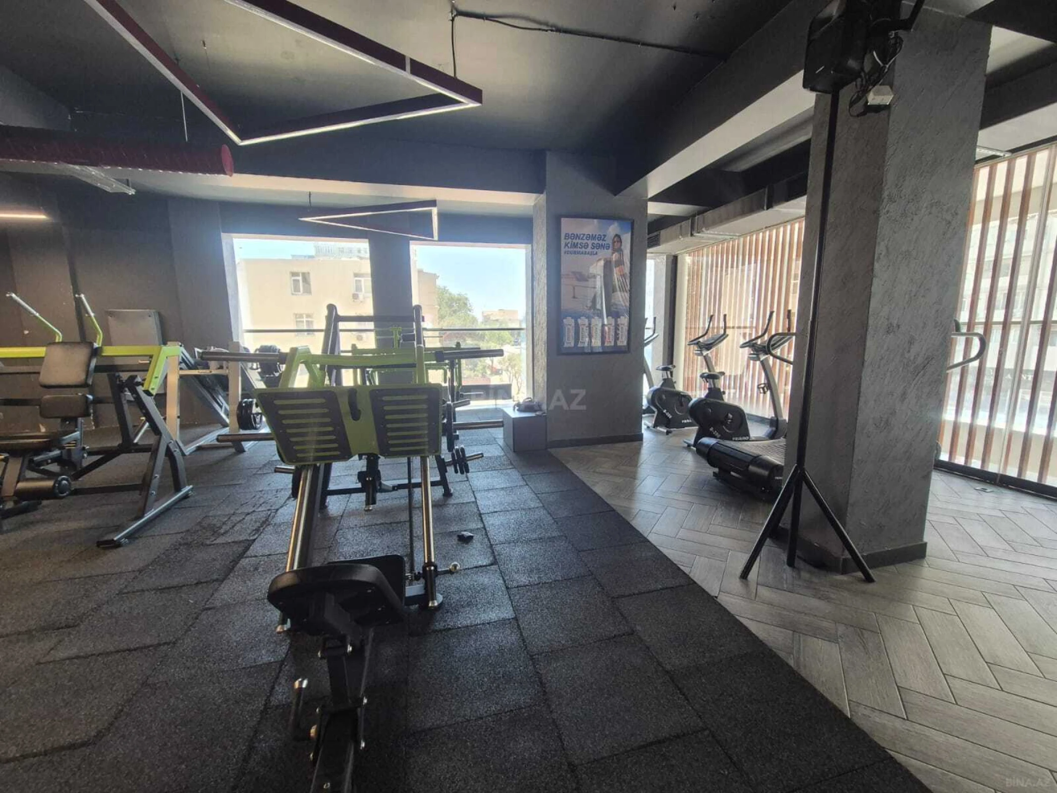 Kirayə verilir obyekt 950 m²