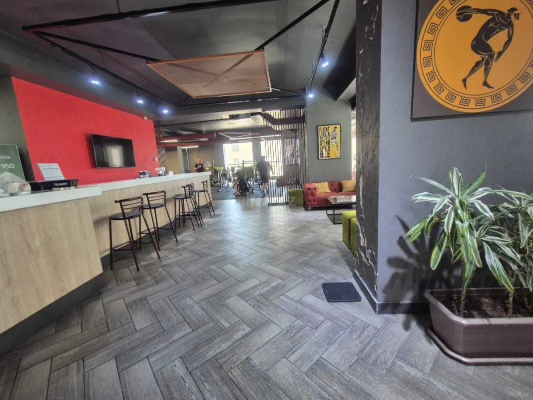 Kirayə verilir obyekt 950 m²