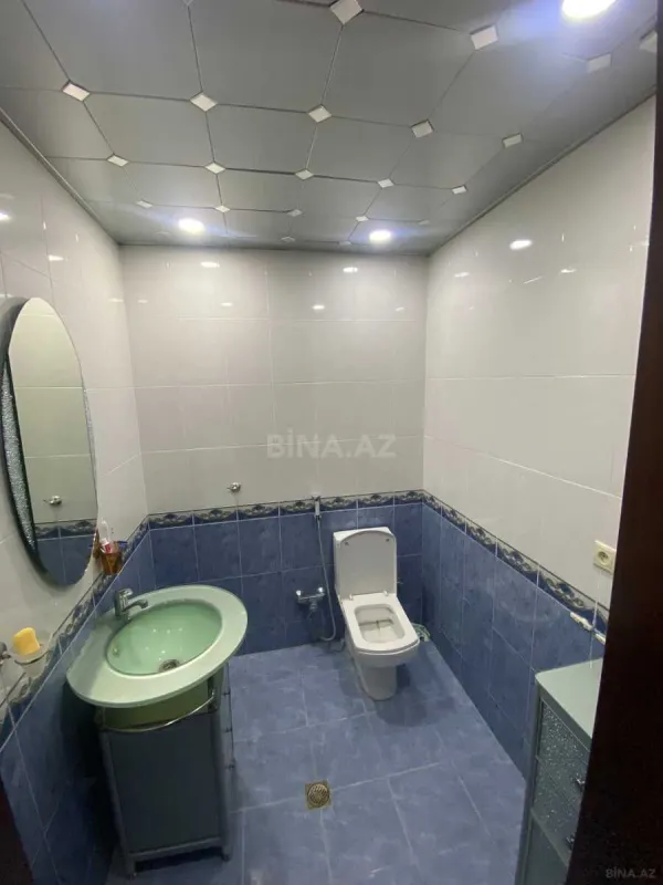 Satılır 3 otaqlı mənzil 130 m²