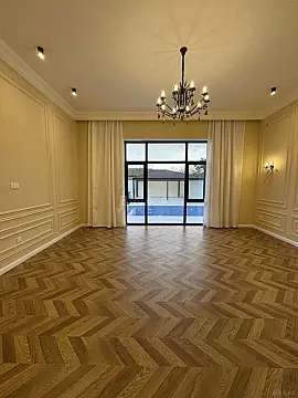 Satılır 4 otaqlı həyət evi 240 m²