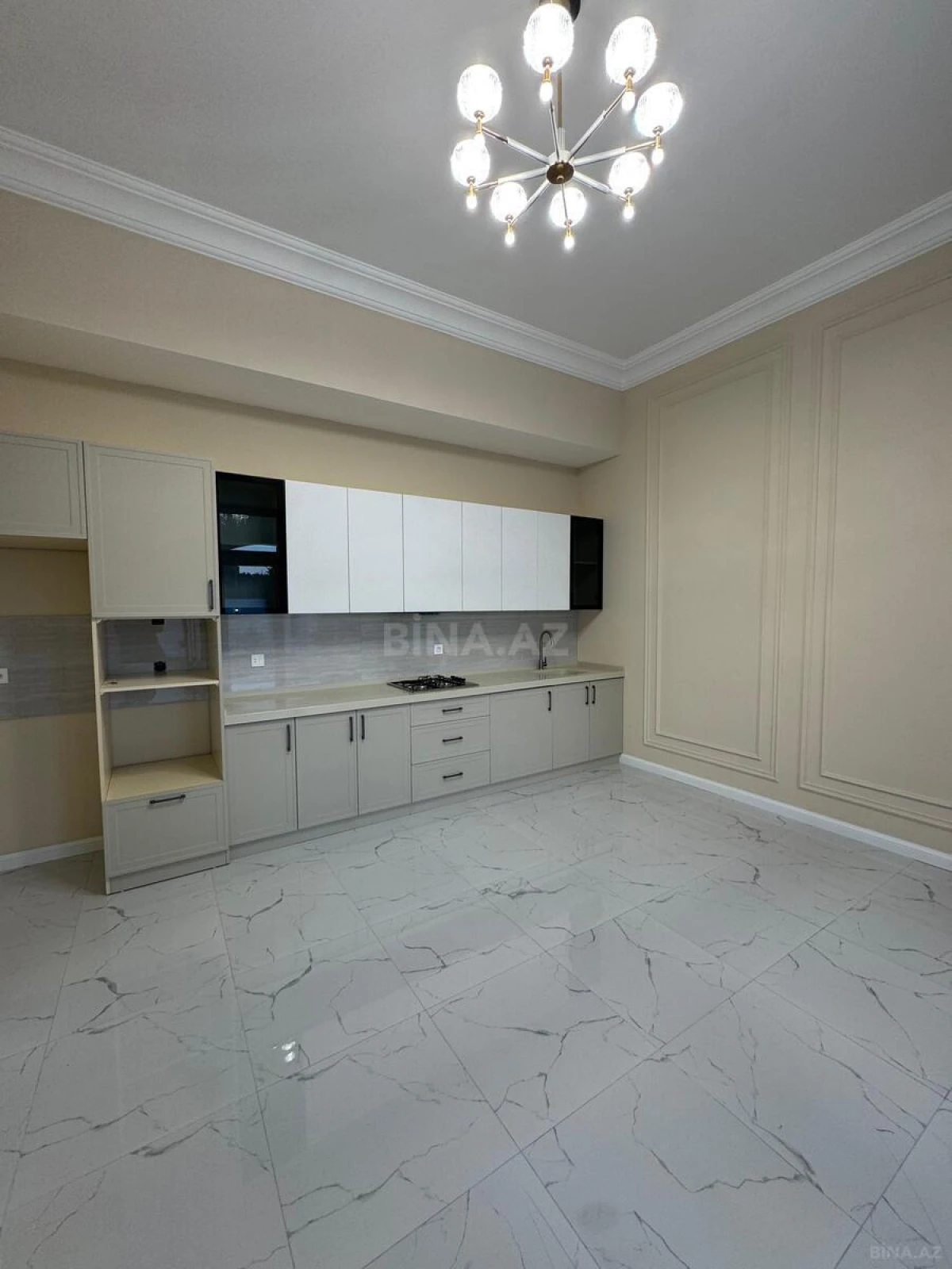 Satılır 4 otaqlı həyət evi 240 m²