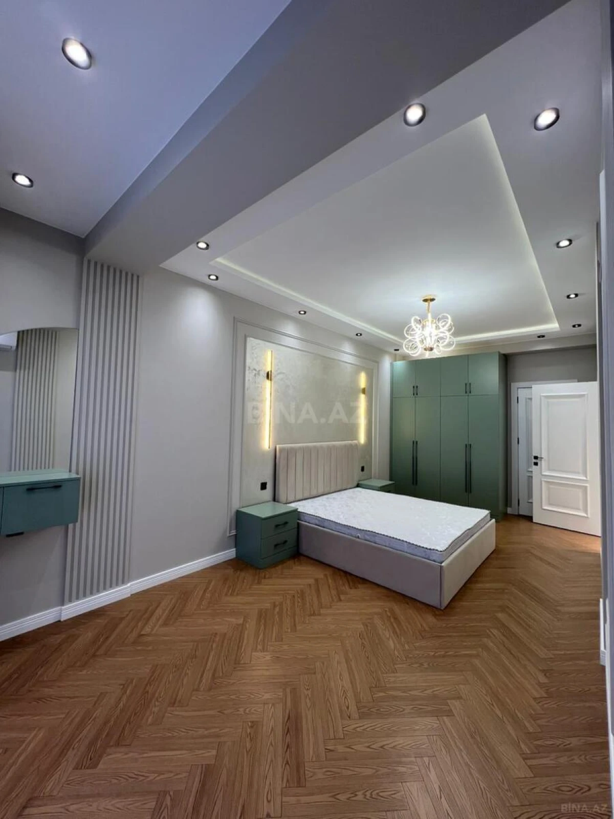 Satılır 3 otaqlı mənzil 96 m²