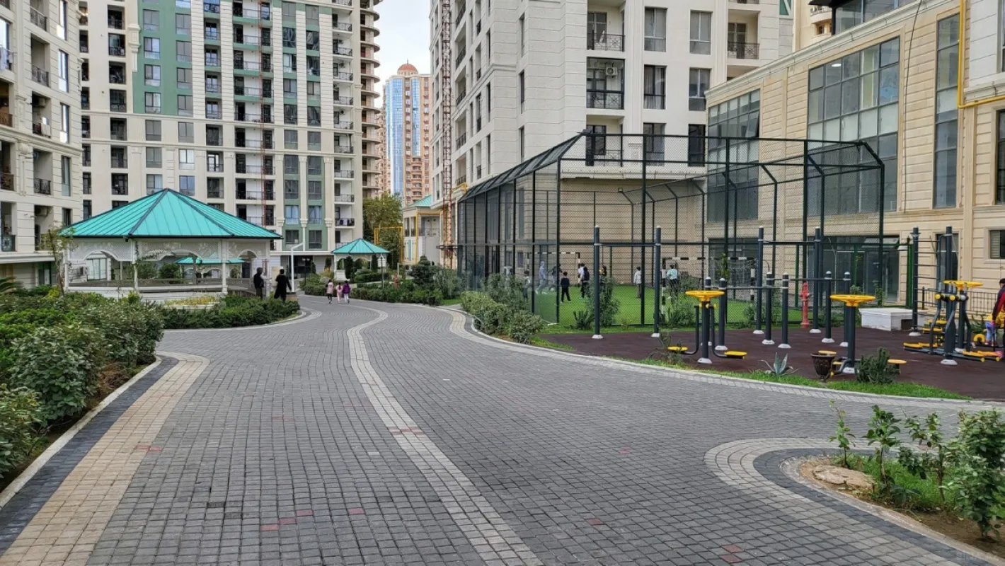 Satılır 3 otaqlı mənzil 96 m²