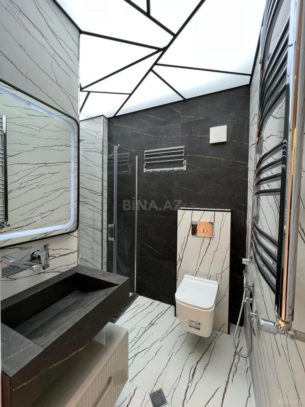 Satılır 3 otaqlı mənzil 96 m²