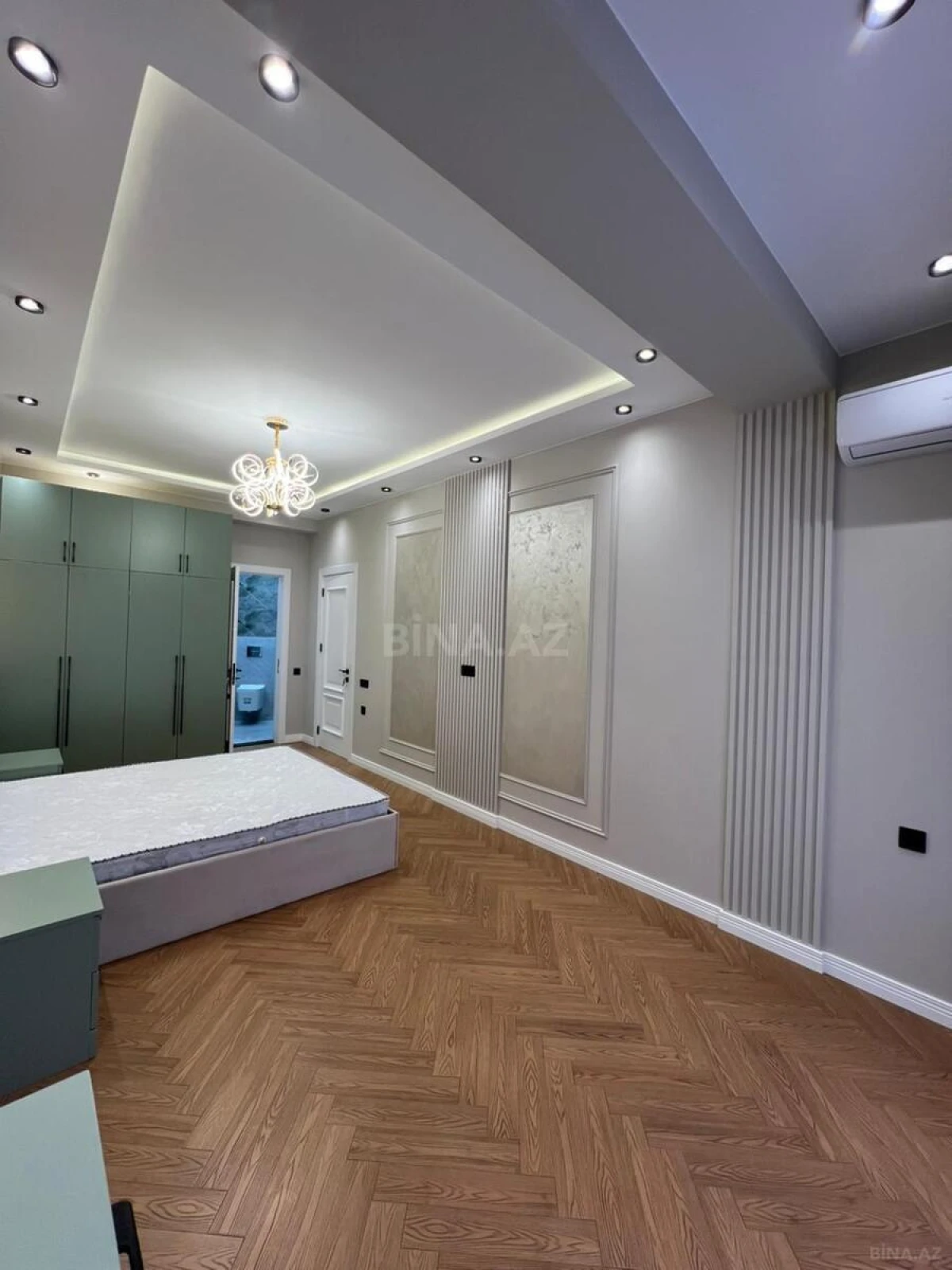 Satılır 3 otaqlı mənzil 96 m²