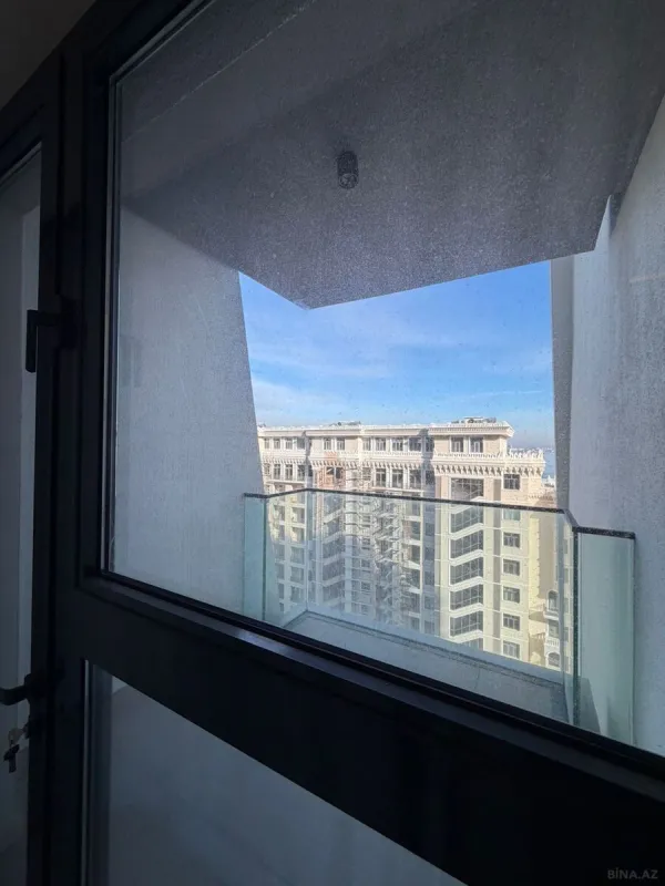 Kirayə verilir 2 otaqlı mənzil 95 m²