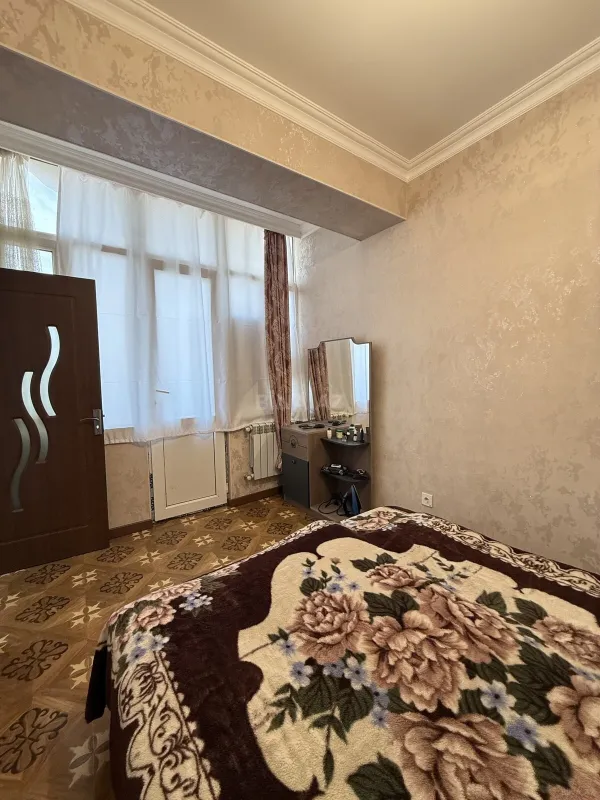 Satılır 3 otaqlı mənzil 70 m²