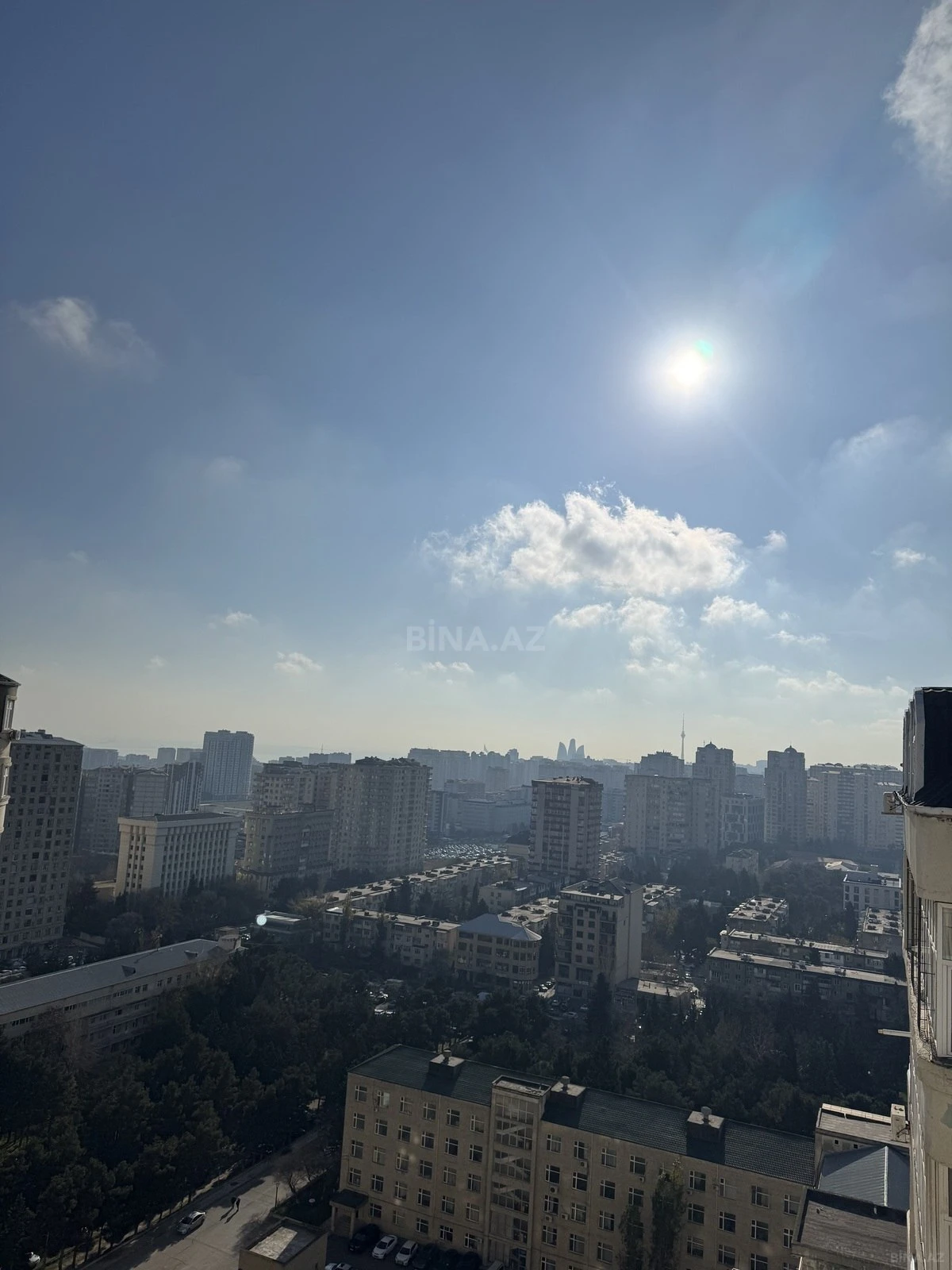 Satılır 3 otaqlı mənzil 170 m²