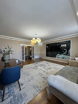 Satılır 3 otaqlı mənzil 170 m²